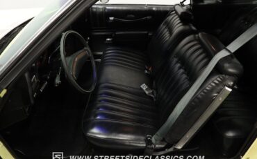 Chevrolet-Monte-Carlo-1976-Coupe-34
