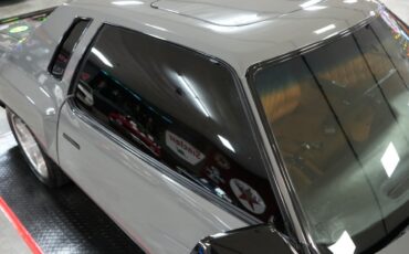 Chevrolet-Monte-Carlo-1976-Coupe-34
