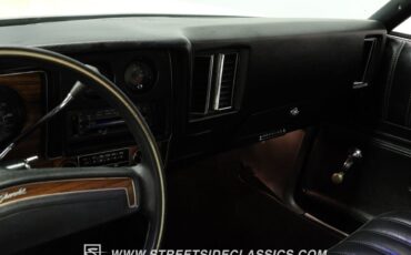 Chevrolet-Monte-Carlo-1976-Coupe-39