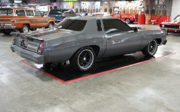 Chevrolet-Monte-Carlo-1976-Coupe-5