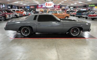 Chevrolet-Monte-Carlo-1976-Coupe-6