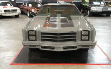 Chevrolet-Monte-Carlo-1976-Coupe-8
