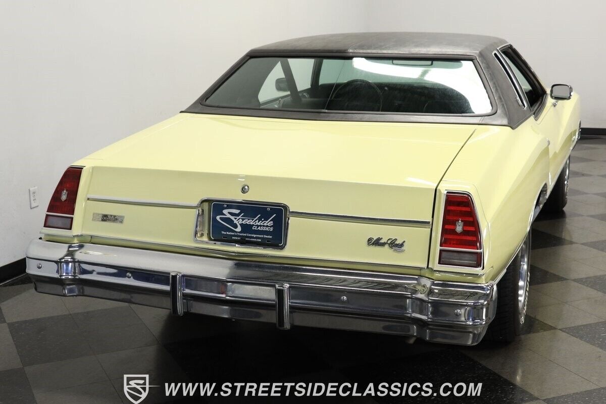 Chevrolet-Monte-Carlo-1976-Coupe-9