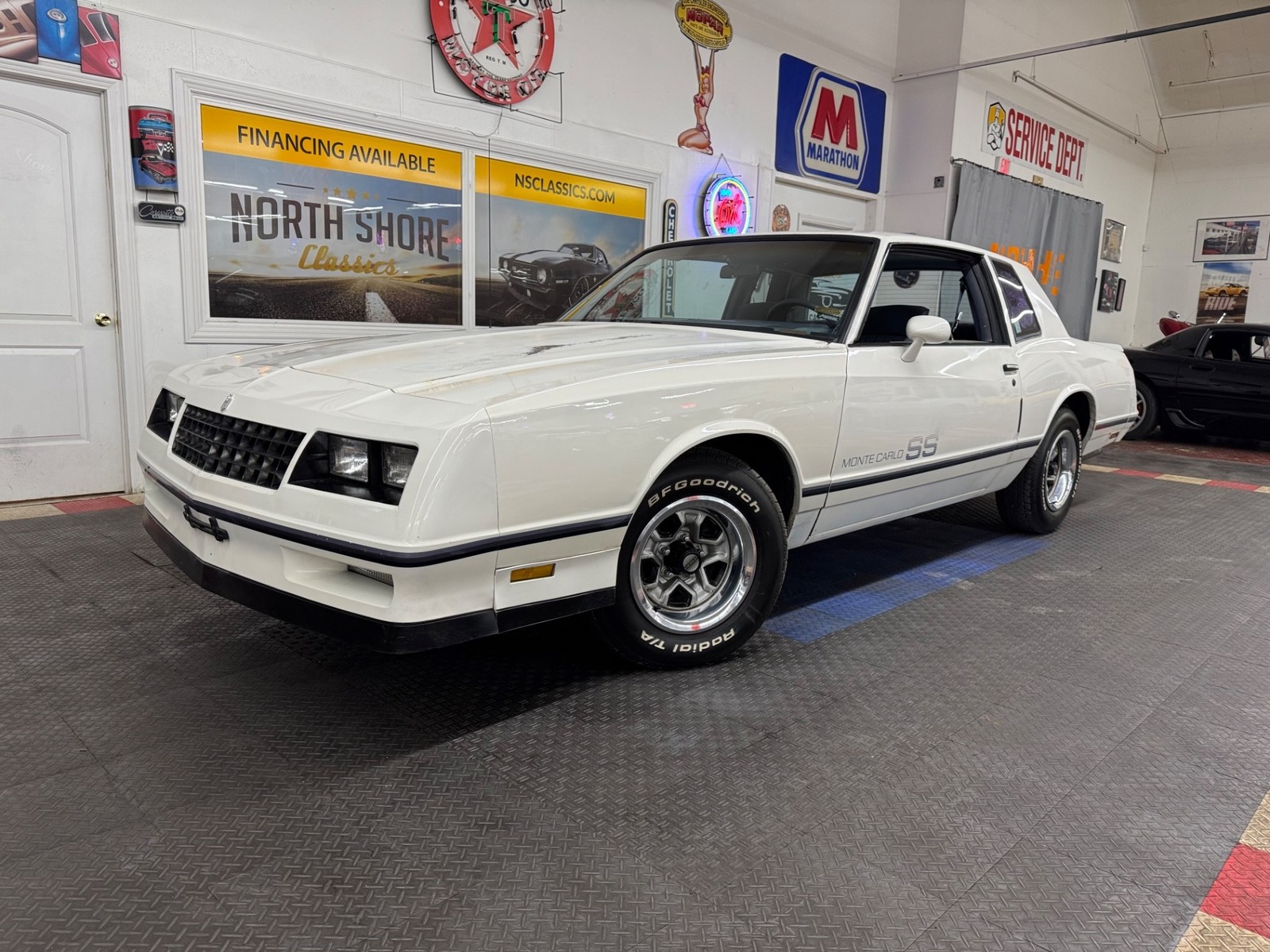 Chevrolet-Monte-Carlo-1984-Coupe-1