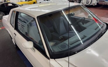 Chevrolet-Monte-Carlo-1984-Coupe-11