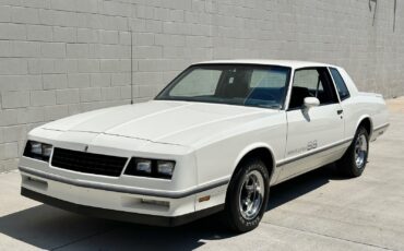 Chevrolet-Monte-Carlo-1984-Coupe-11