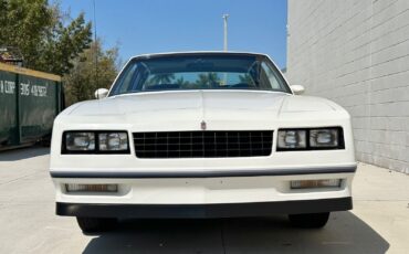 Chevrolet-Monte-Carlo-1984-Coupe-13