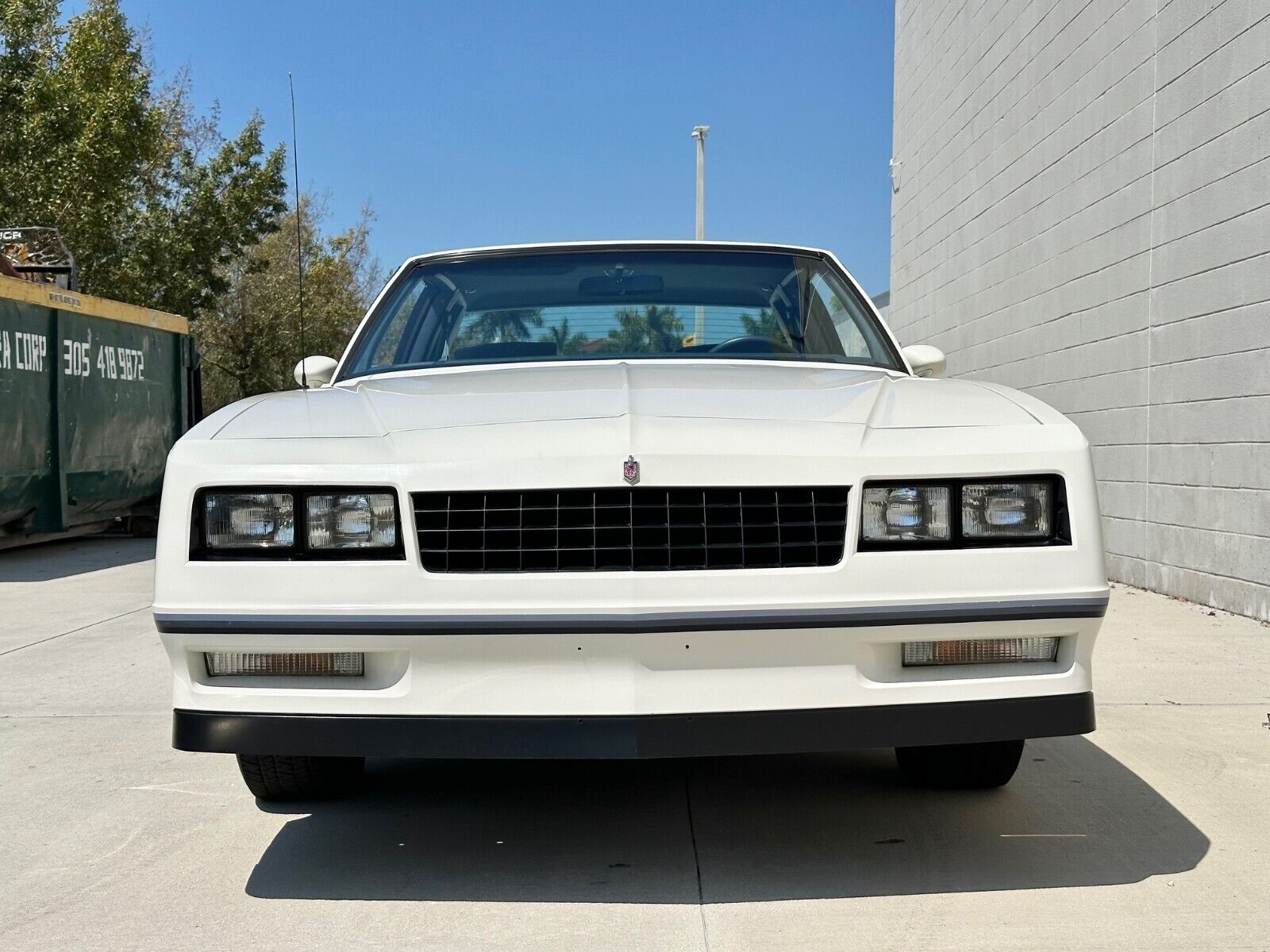 Chevrolet-Monte-Carlo-1984-Coupe-13