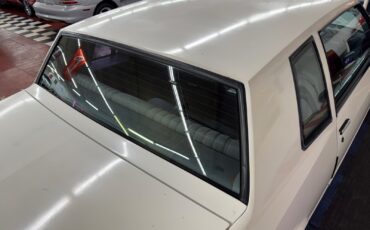Chevrolet-Monte-Carlo-1984-Coupe-16