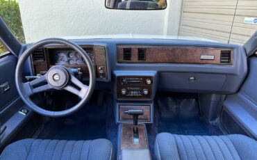 Chevrolet-Monte-Carlo-1984-Coupe-22