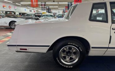 Chevrolet-Monte-Carlo-1984-Coupe-25