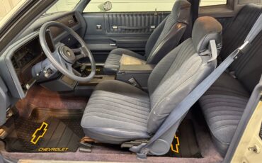 Chevrolet-Monte-Carlo-1984-Coupe-29