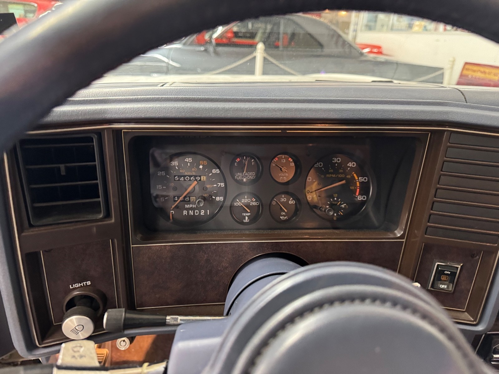 Chevrolet-Monte-Carlo-1984-Coupe-31