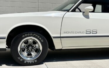 Chevrolet-Monte-Carlo-1984-Coupe-35