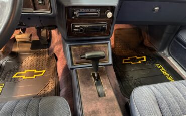Chevrolet-Monte-Carlo-1984-Coupe-37