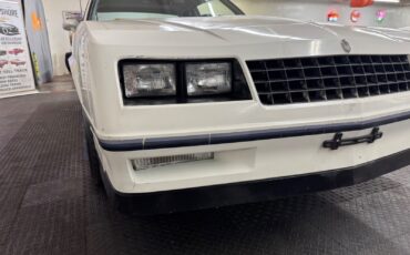 Chevrolet-Monte-Carlo-1984-Coupe-8