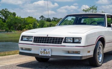Chevrolet-Monte-Carlo-1985-2-Door-30