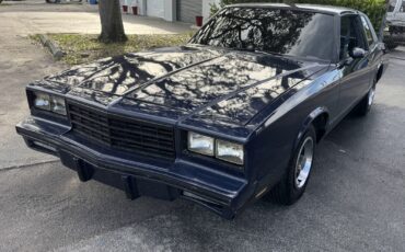 Chevrolet-Monte-Carlo-1985-Coupe-1