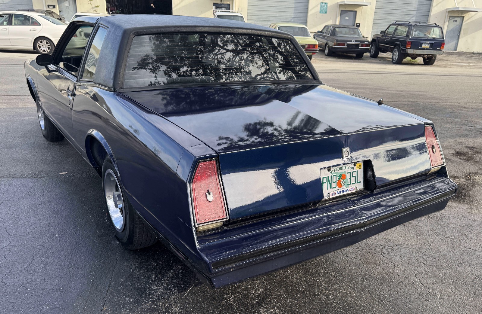 Chevrolet-Monte-Carlo-1985-Coupe-3