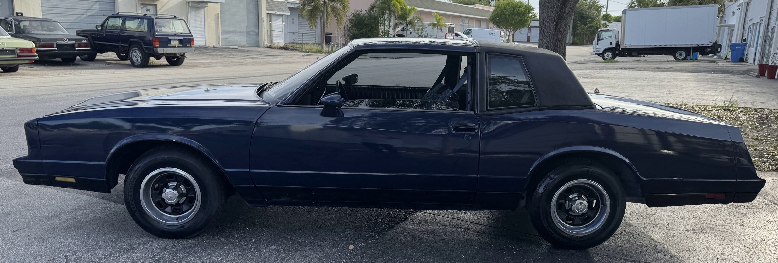 Chevrolet-Monte-Carlo-1985-Coupe-4