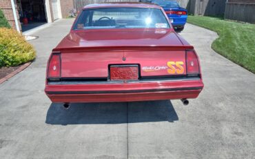 Chevrolet-Monte-Carlo-1986-Coupe-1