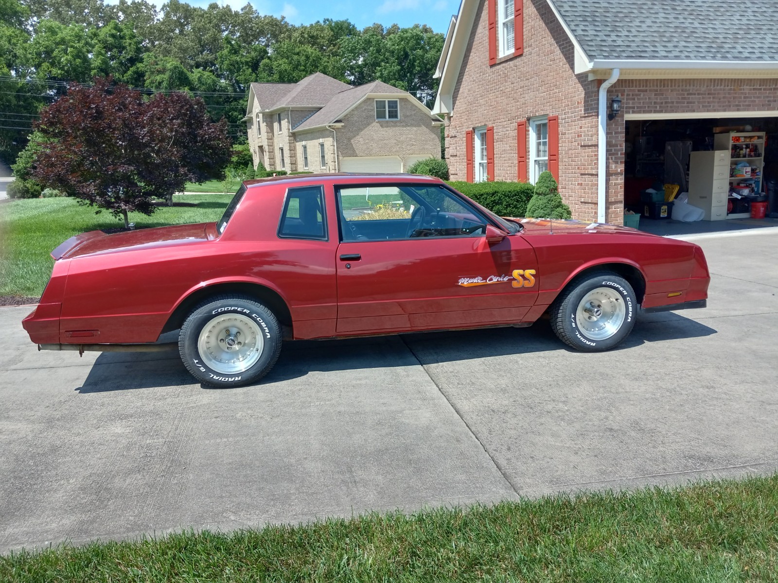 Chevrolet-Monte-Carlo-1986-Coupe-2