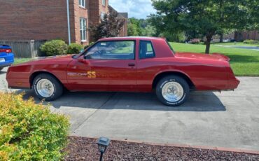 Chevrolet-Monte-Carlo-1986-Coupe-3