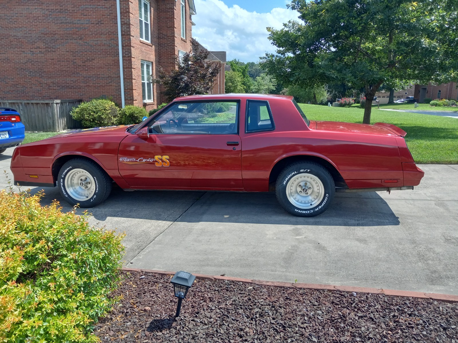 Chevrolet-Monte-Carlo-1986-Coupe-3