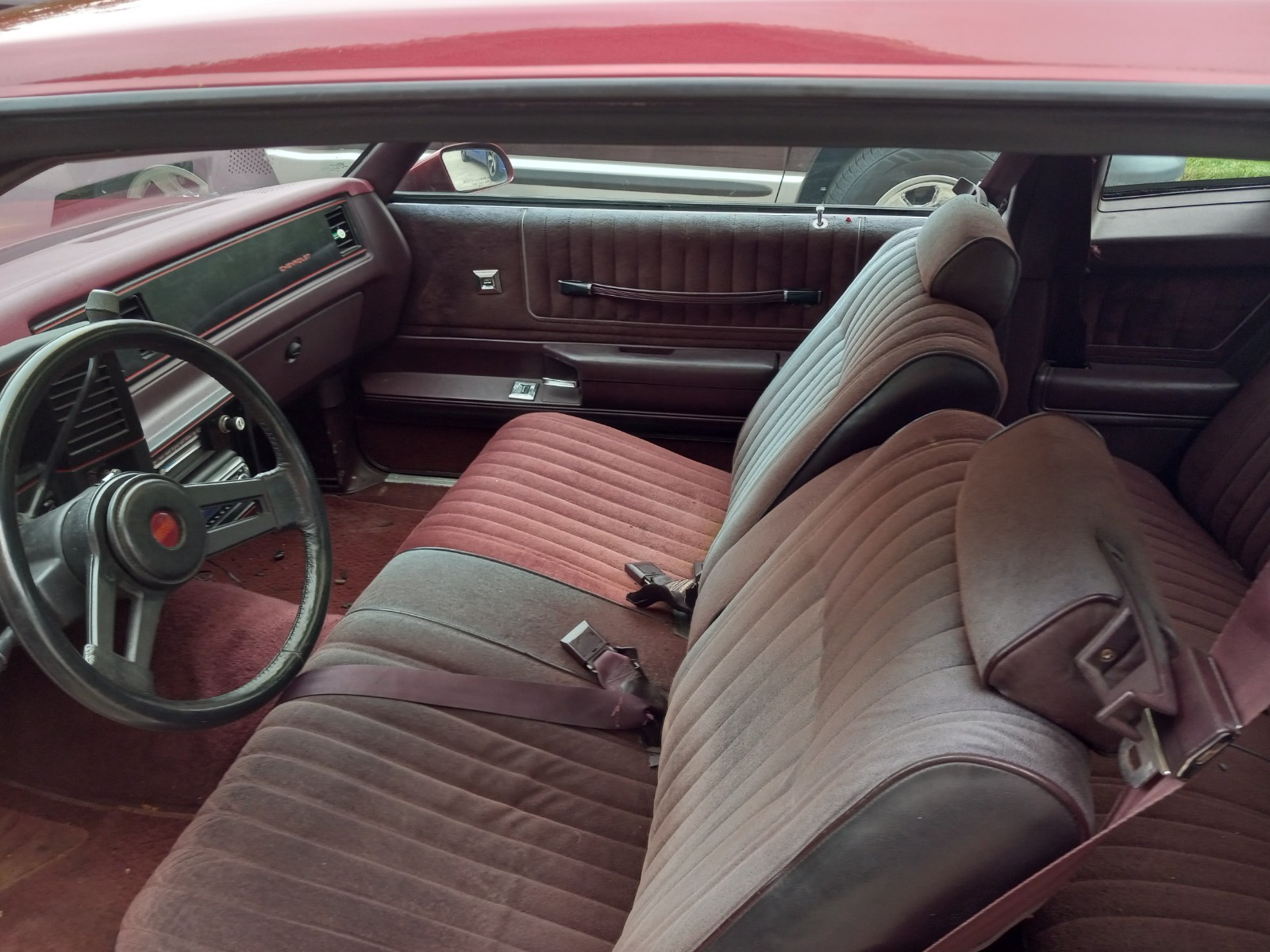 Chevrolet-Monte-Carlo-1986-Coupe-6