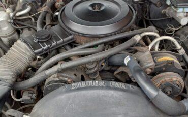 Chevrolet-Monte-Carlo-1986-Coupe-9