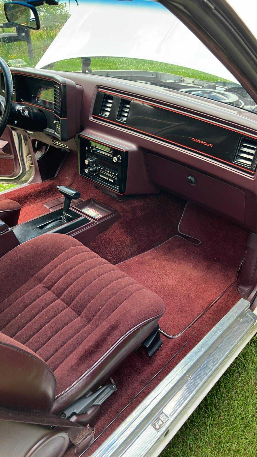 Chevrolet-Monte-Carlo-1987-Coupe-11