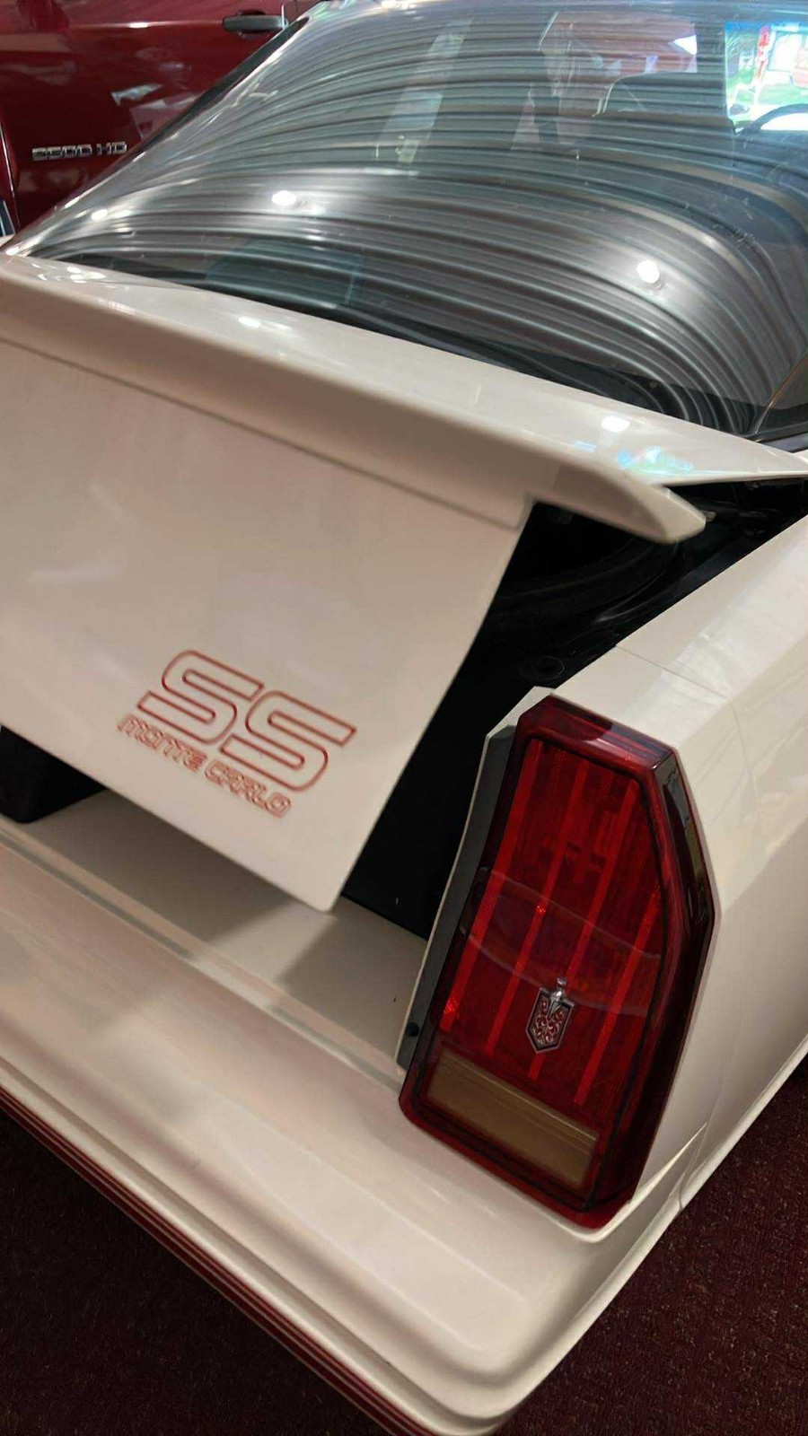 Chevrolet-Monte-Carlo-1987-Coupe-4