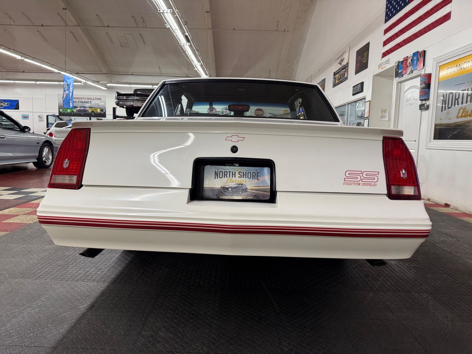 Chevrolet-Monte-Carlo-1988-Coupe-13