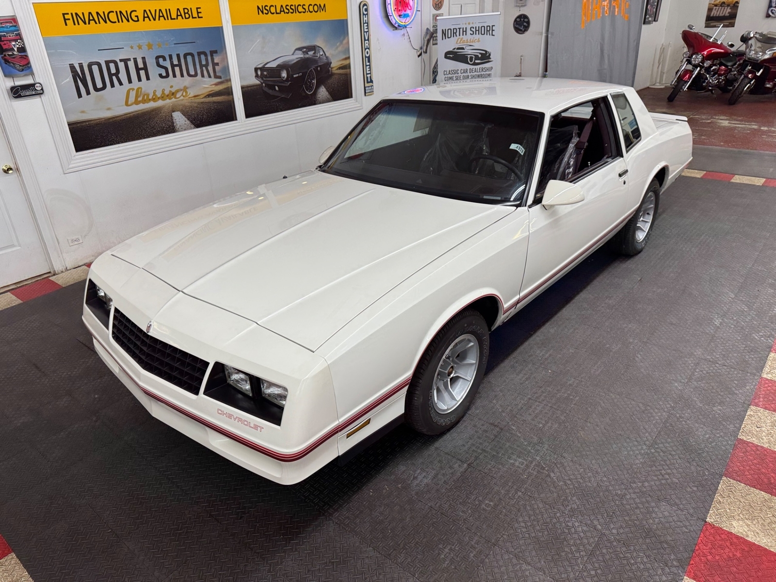 Chevrolet-Monte-Carlo-1988-Coupe-29