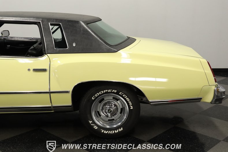 Chevrolet-Monte-carlo-1976-Cream-Gold-Black-3