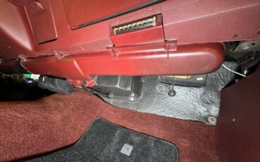 Chevrolet-Monte-carlo-1976-Firethorn-Red-Metall-Dark-Mahogany-1