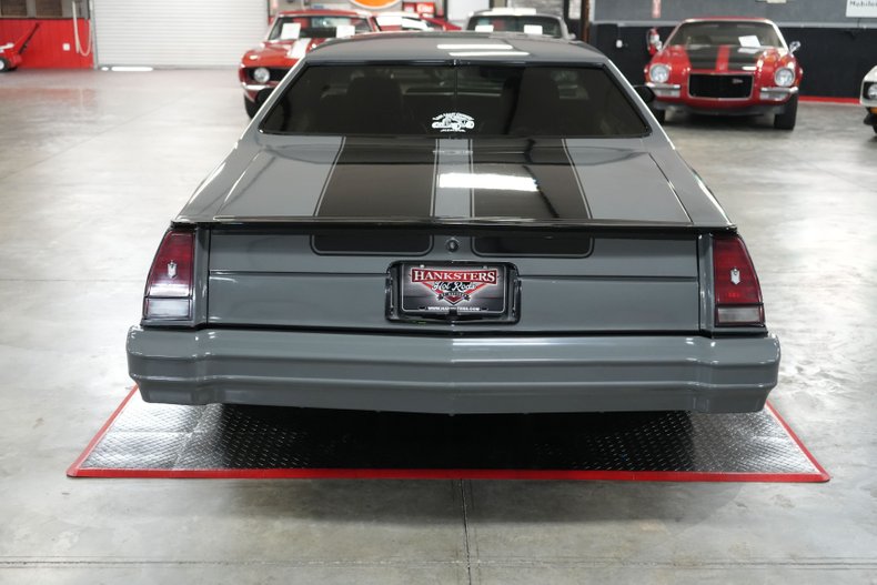 Chevrolet-Monte-carlo-1976-Gray-Tan-10