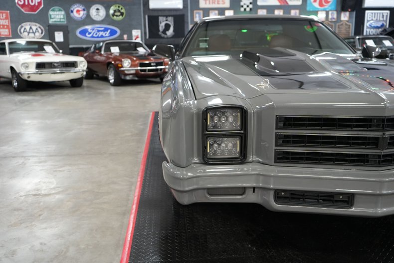 Chevrolet-Monte-carlo-1976-Gray-Tan-32