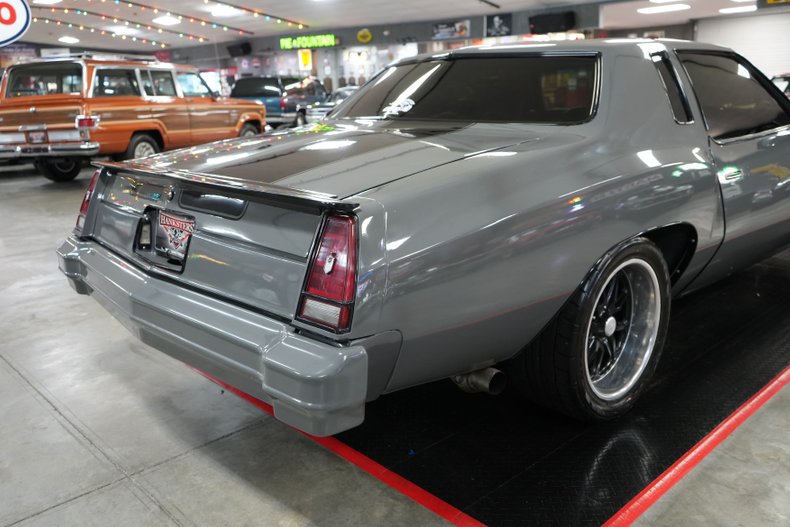 Chevrolet-Monte-carlo-1976-Gray-Tan-4