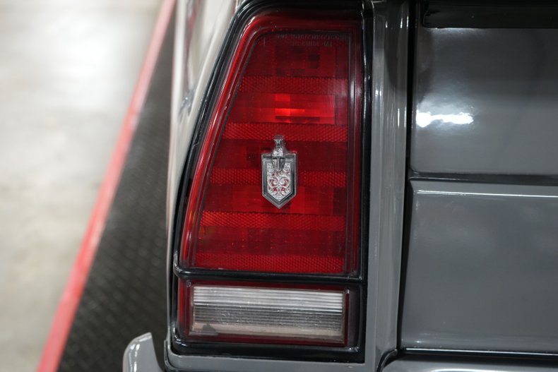 Chevrolet-Monte-carlo-1976-Gray-Tan-5