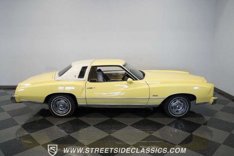 Chevrolet-Monte-carlo-1976-Yellow-White-27
