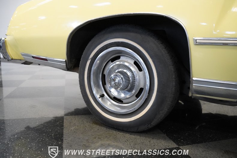 Chevrolet-Monte-carlo-1976-Yellow-White-35
