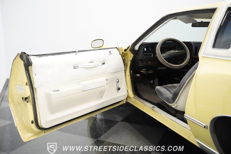 Chevrolet-Monte-carlo-1976-Yellow-White-46