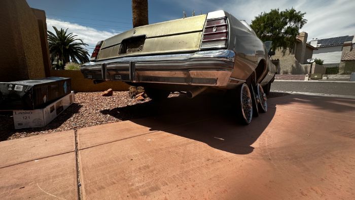 Chevrolet-Monte-carlo-1977-15