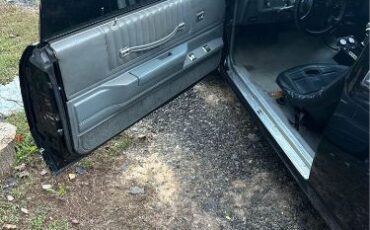 Chevrolet-Monte-carlo-1981-Black-Black-9