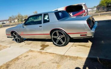 Chevrolet-Monte-carlo-1982-Silver-Black-1