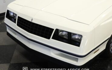 Chevrolet-Monte-carlo-1984-White-Light-Blue-20