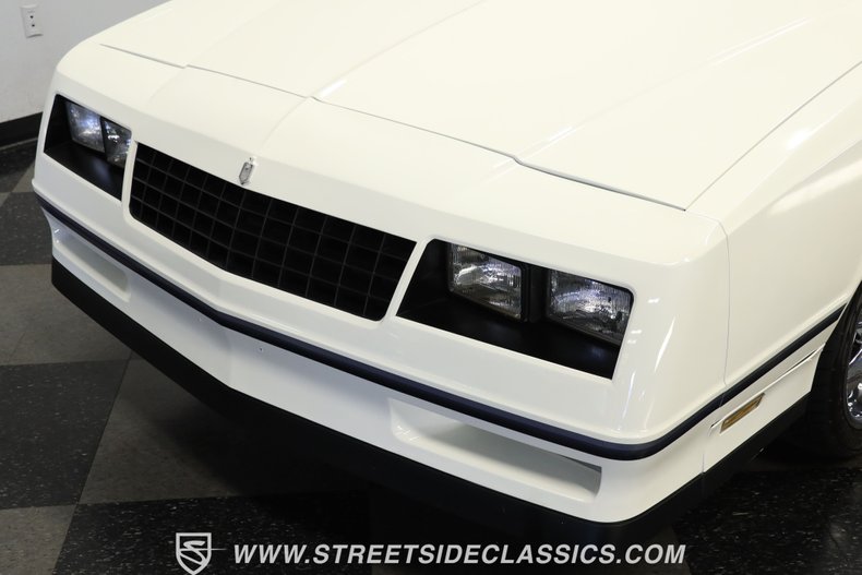 Chevrolet-Monte-carlo-1984-White-Light-Blue-20