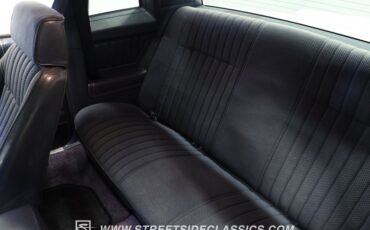 Chevrolet-Monte-carlo-1984-White-Light-Blue-40