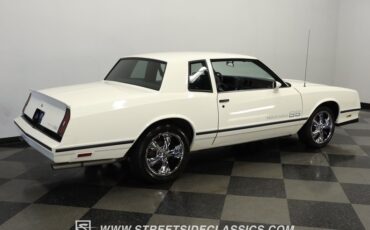 Chevrolet-Monte-carlo-1984-White-Light-Blue-9
